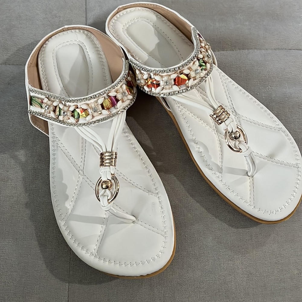 Jeweled Sandals with rubber sole